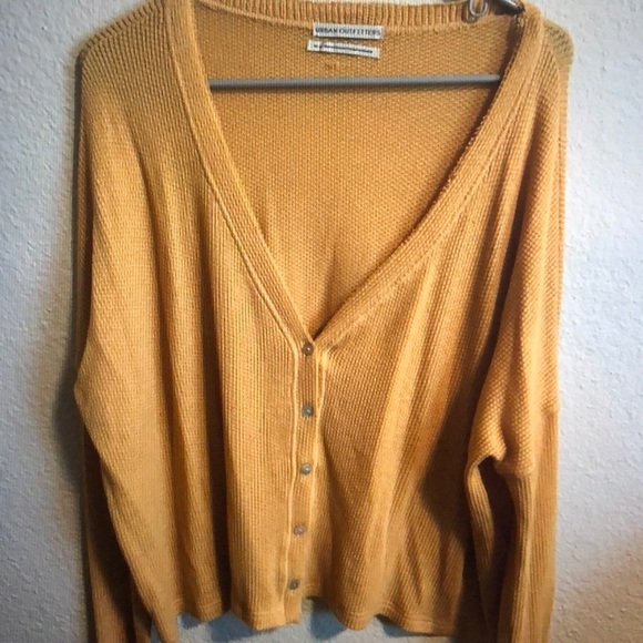 Urban outfitters yellow long sleeve button down - Picture 1 of 2